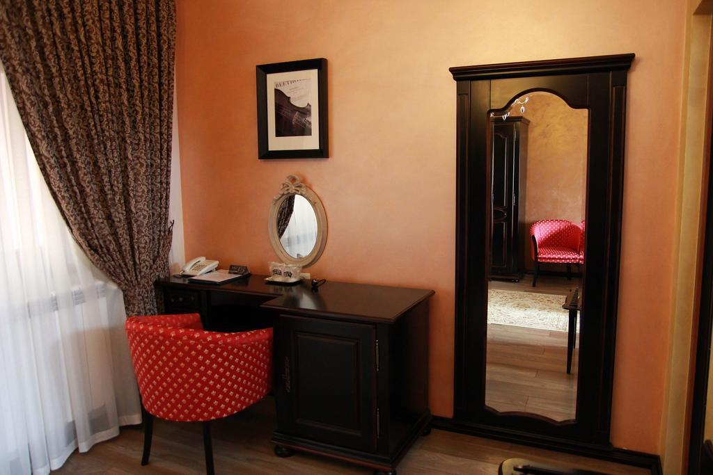 Hotel Galany Rădăuţi المظهر الخارجي الصورة